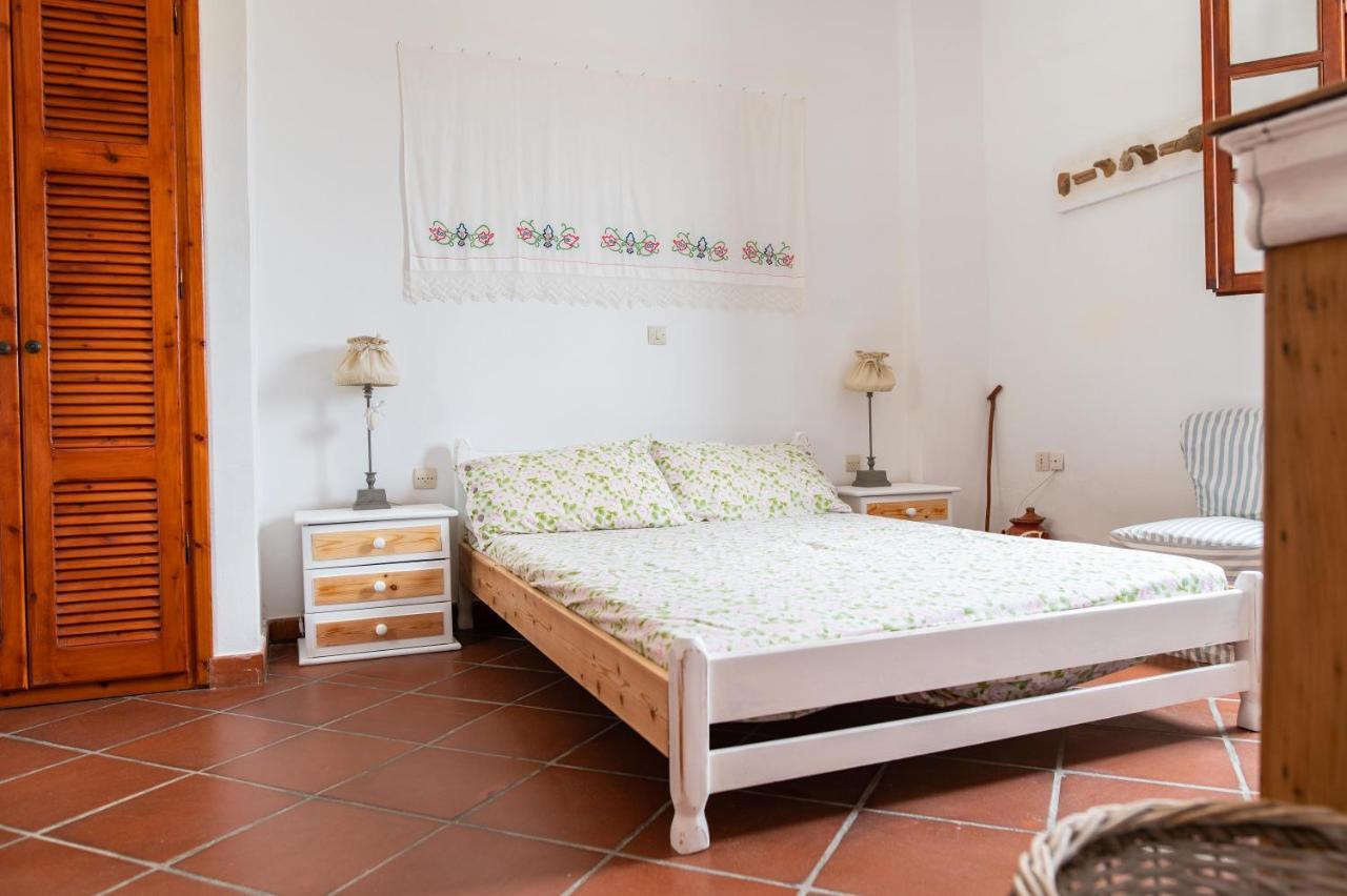Ficus Traditional Apartments Кефалос Екстериор снимка