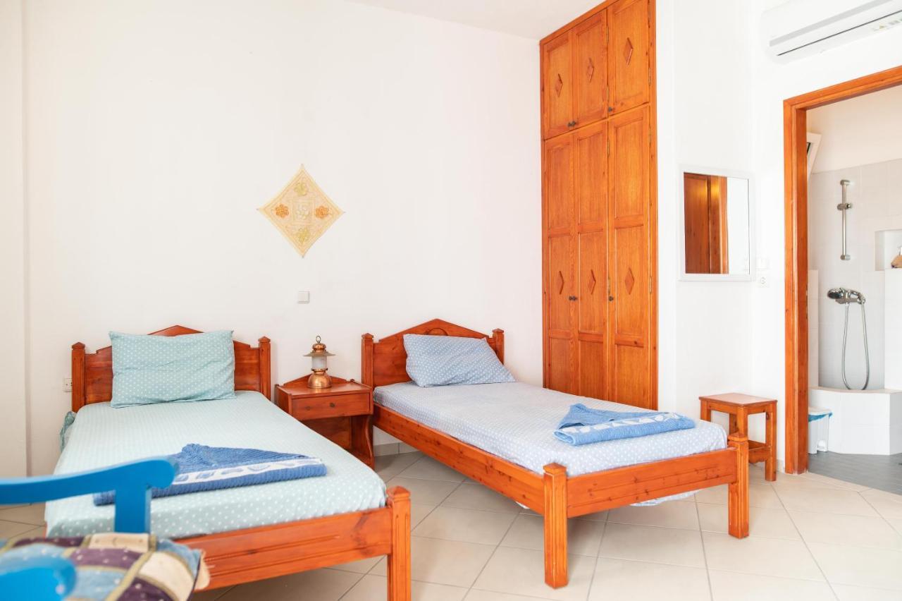 Ficus Traditional Apartments Кефалос Екстериор снимка