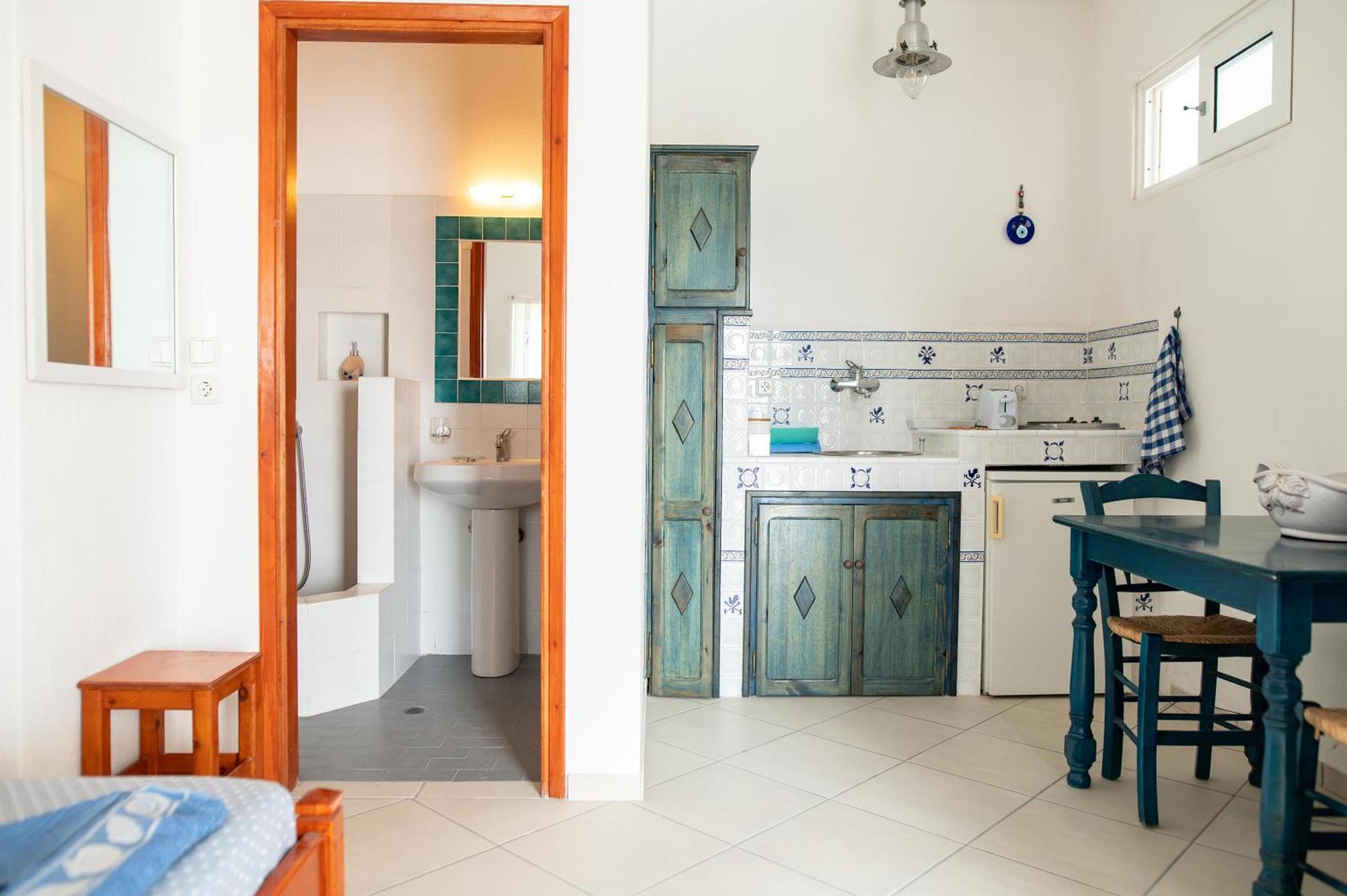 Ficus Traditional Apartments Кефалос Екстериор снимка